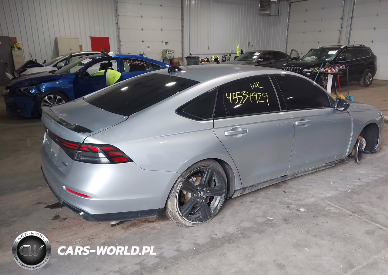 2025 Honda Accord Hybrid Sport-L VIN:1HGCY2F72SA084648 - 4