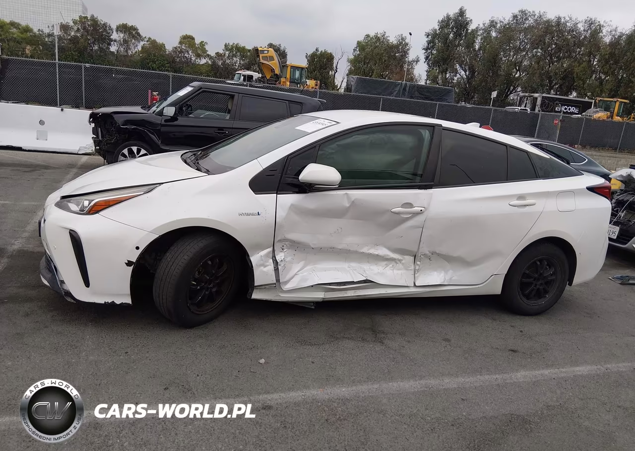 2019 Toyota Prius Le VIN:JTDKARFU2K3075644 - 14