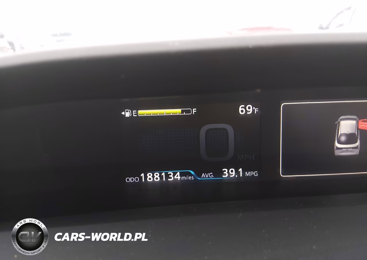 2019 Toyota Prius Le VIN:JTDKARFU2K3075644 - 15