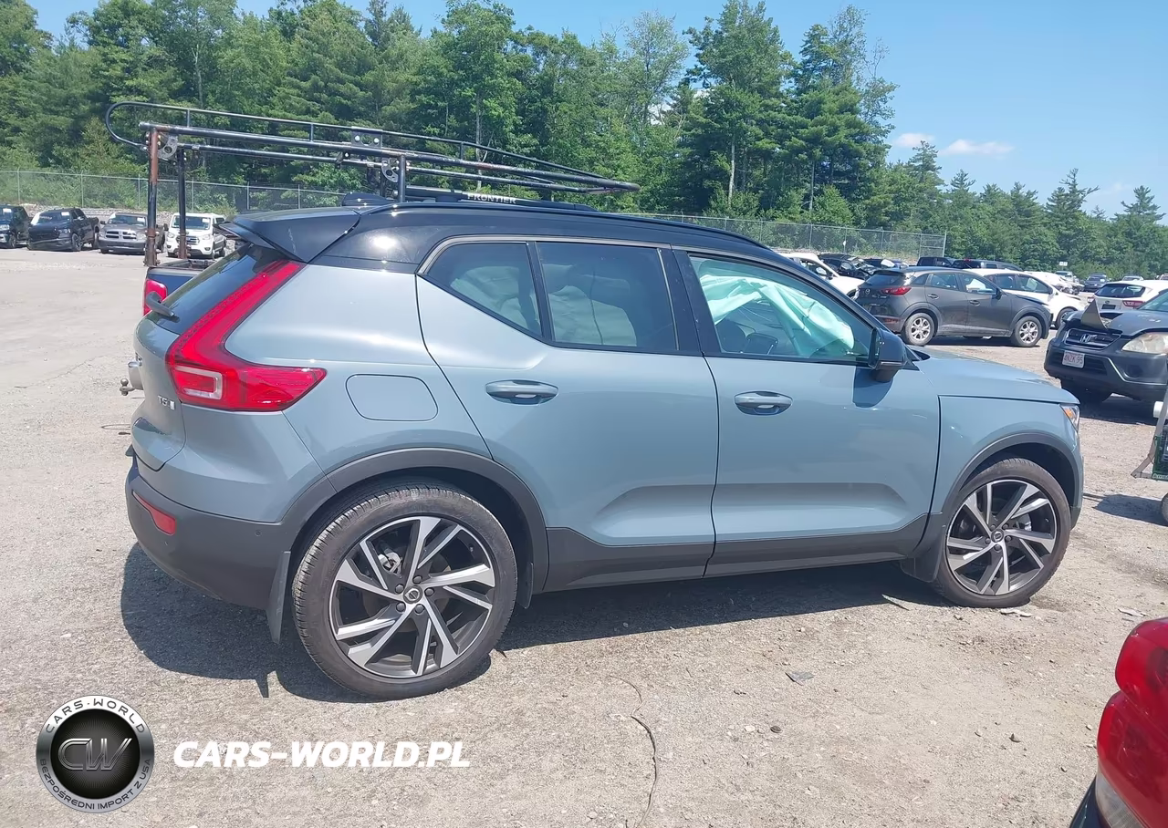 2022 Volvo Xc40 T5 R-Design VIN:YV4162UM6N2723792 - 13