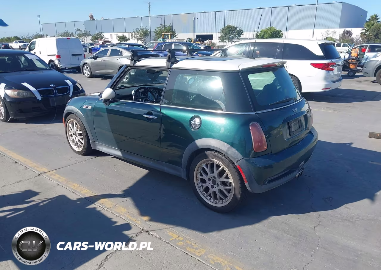 2003 Mini Cooper S VIN:WMWRE33443TD60979 - 3