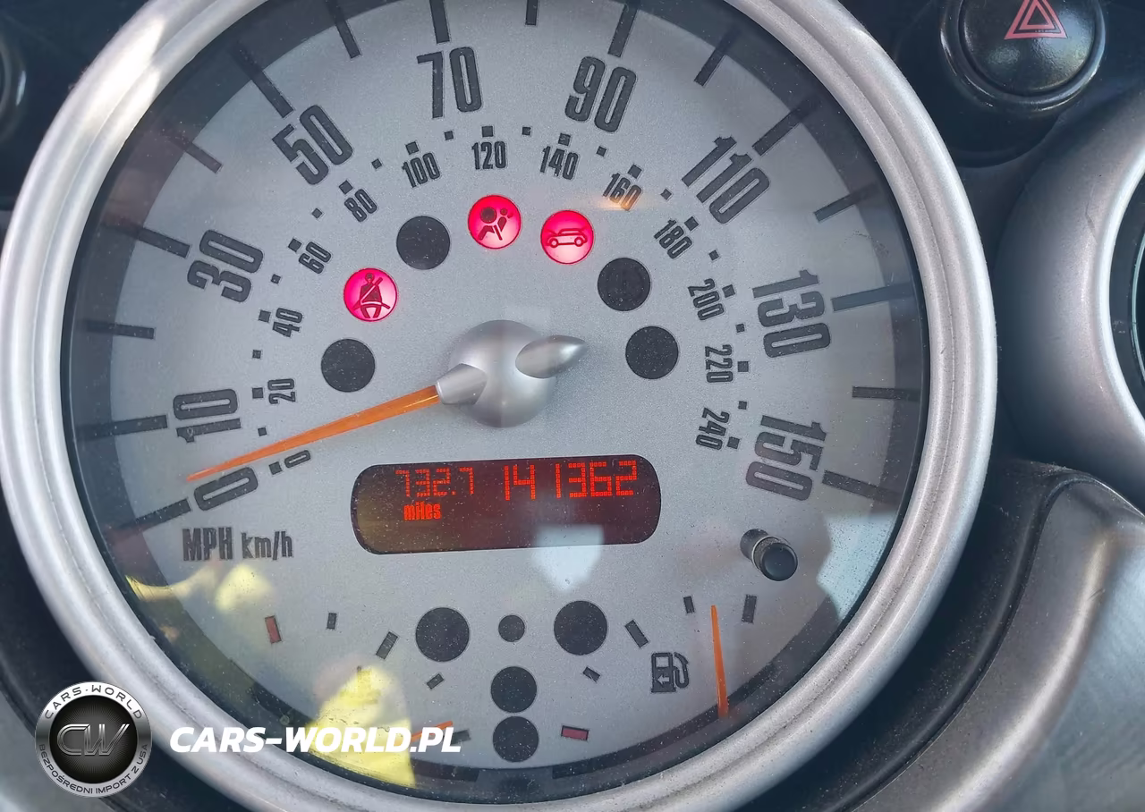 2003 Mini Cooper S VIN:WMWRE33443TD60979 - 7
