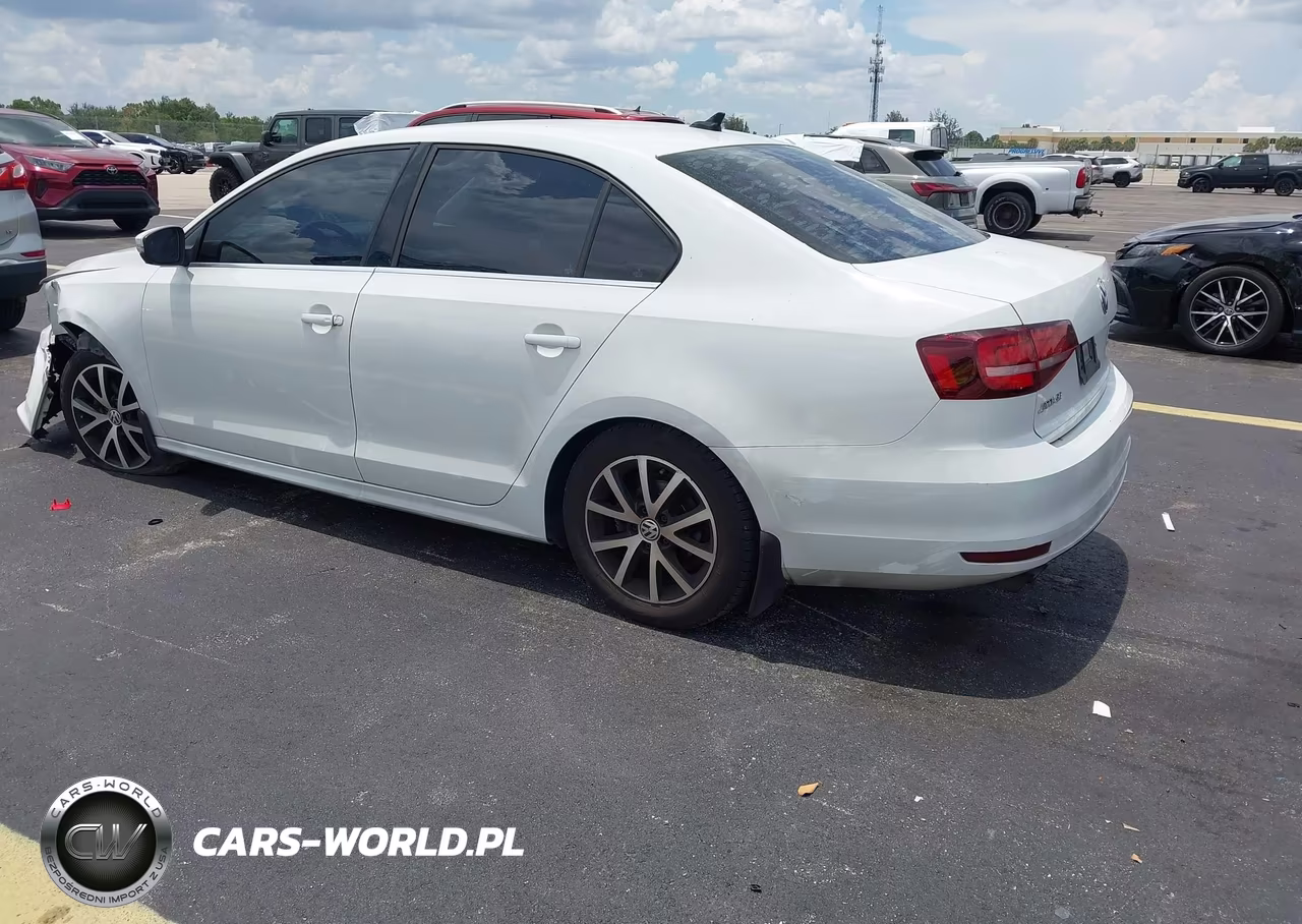 2017 Volkswagen Jetta 1.4T Se VIN:3VWDB7AJ7HM393951 - 3