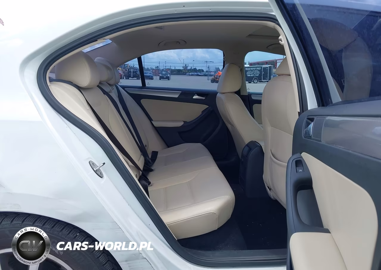 2017 Volkswagen Jetta 1.4T Se VIN:3VWDB7AJ7HM393951 - 8