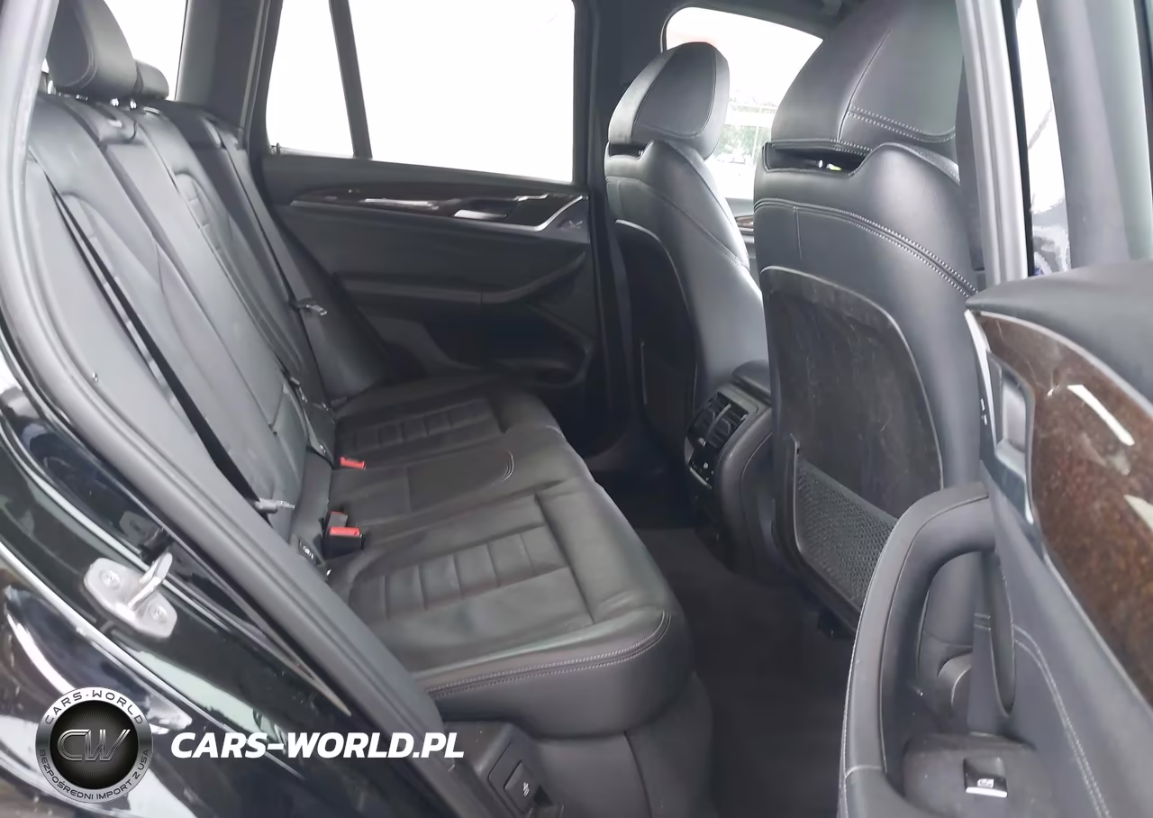 2018 BMW X3 xDrive30I VIN:5UXTR9C58JLD61606 - 8