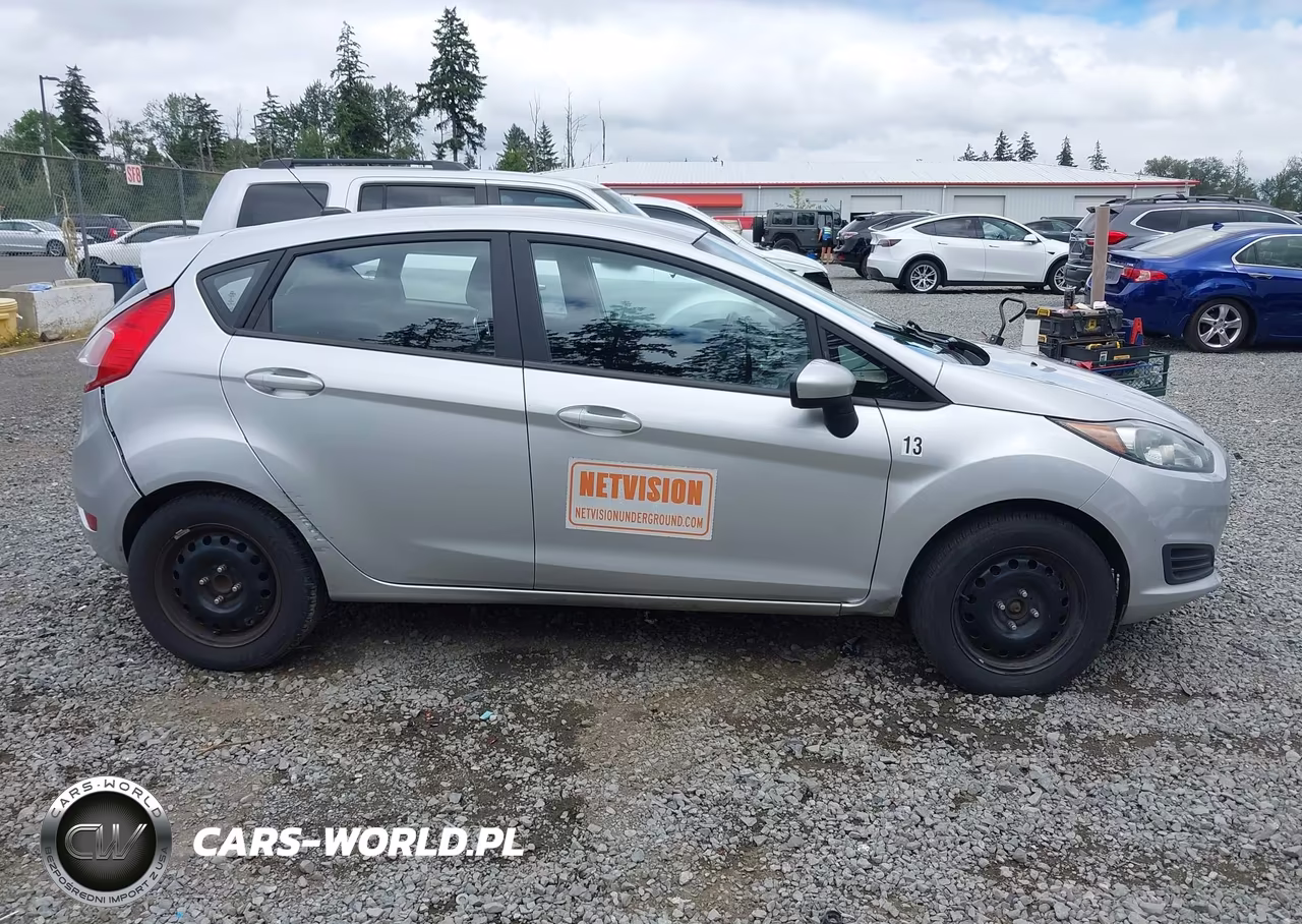 2018 Ford Fiesta S VIN:3FADP4TJ2JM132741 - 13
