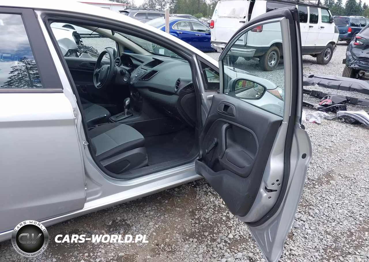 2018 Ford Fiesta S VIN:3FADP4TJ2JM132741 - 5
