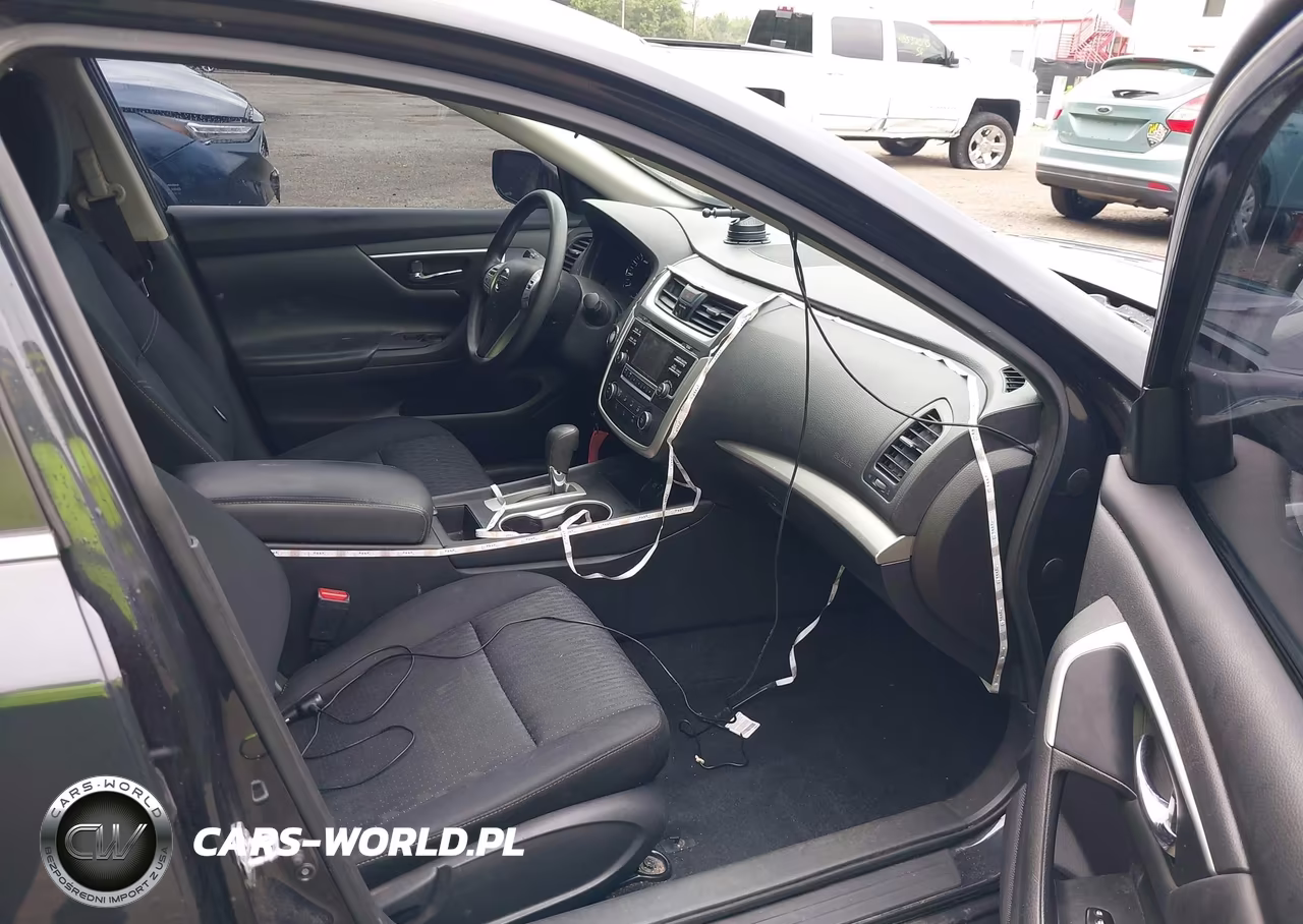2017 Nissan Altima 2.5 S VIN:1N4AL3AP3HN324492 - 5