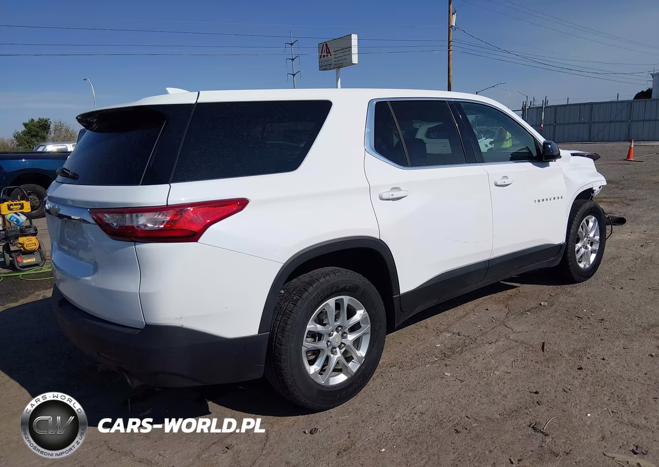 2019 Chevrolet Traverse Ls VIN:1GNERFKW1KJ188824 - 4