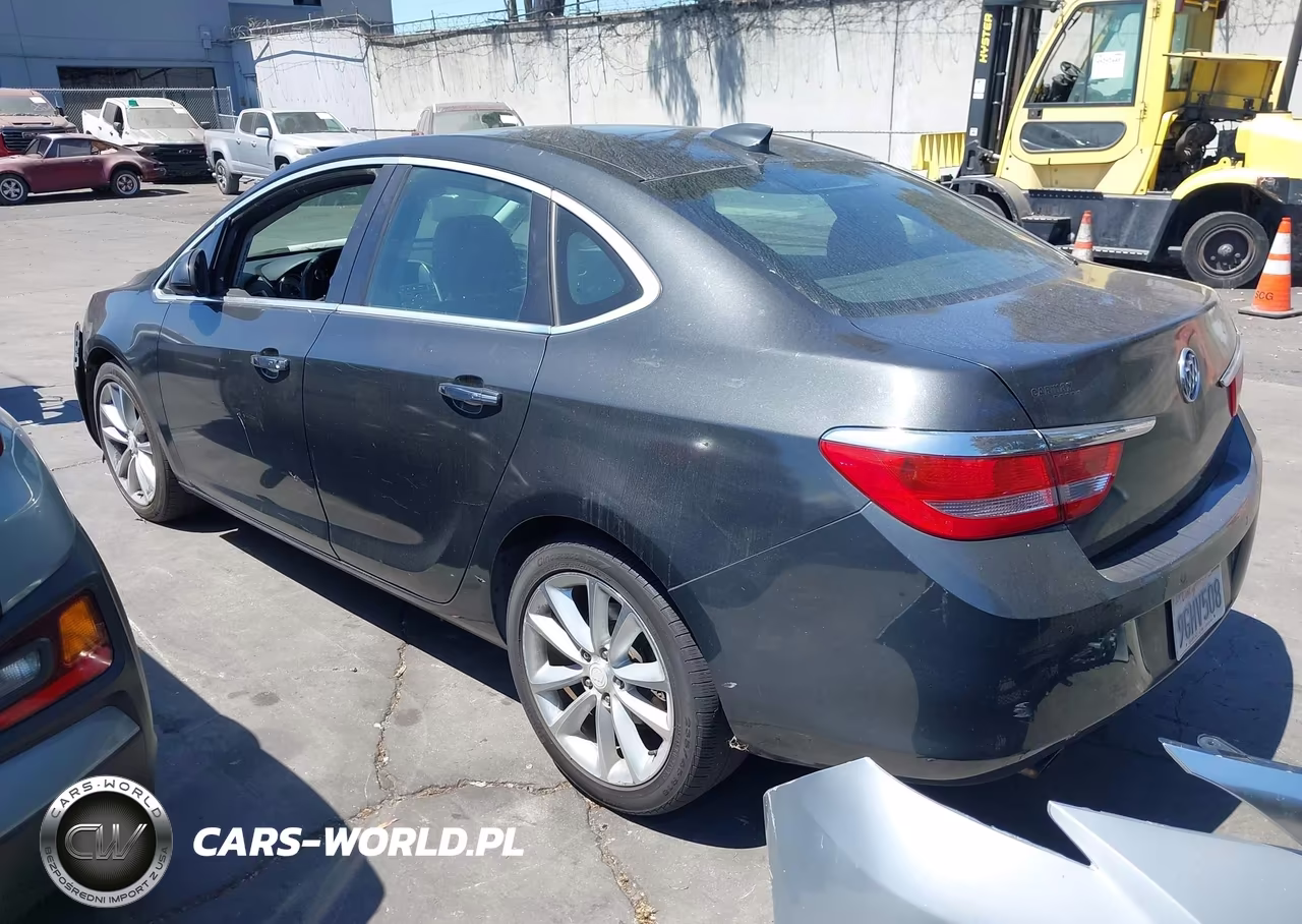 2015 Buick Verano Leather Group VIN:1G4PS5SK5F4185602 - 3