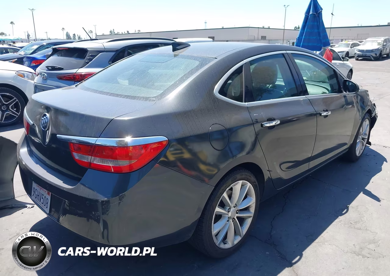 2015 Buick Verano Leather Group VIN:1G4PS5SK5F4185602 - 4