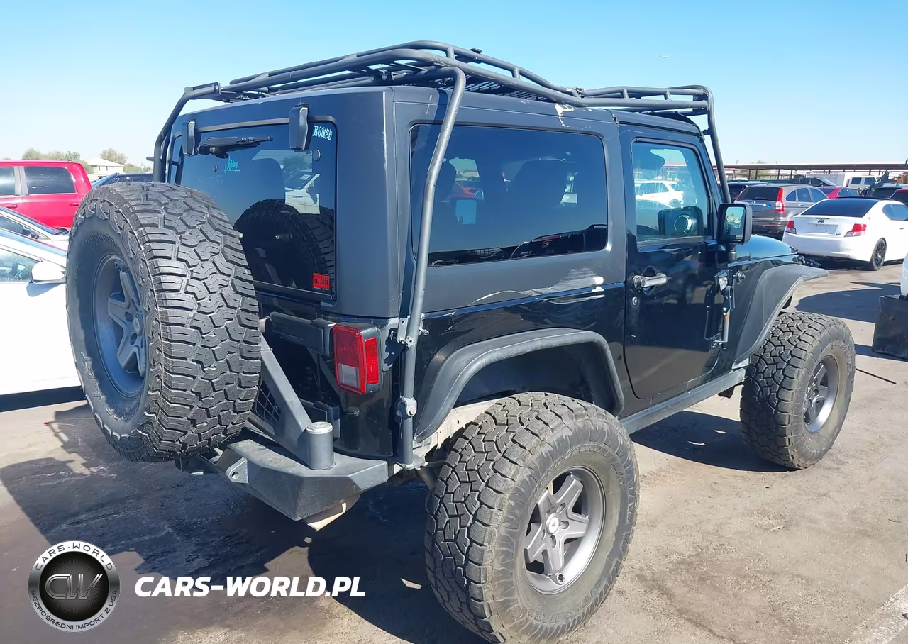 2013 Jeep Wrangler Rubicon VIN:1C4HJWCG1DL672536 - 4