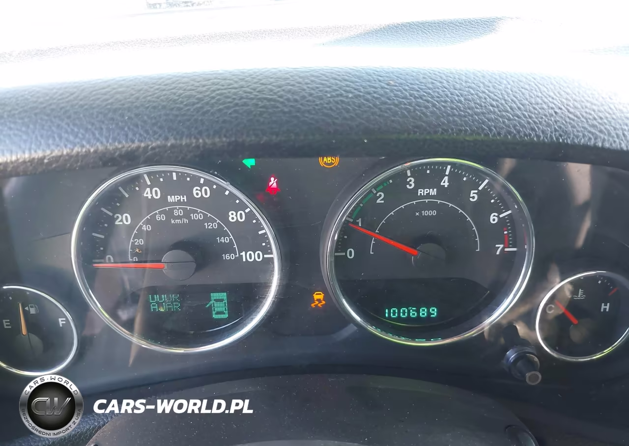 2013 Jeep Wrangler Rubicon VIN:1C4HJWCG1DL672536 - 7