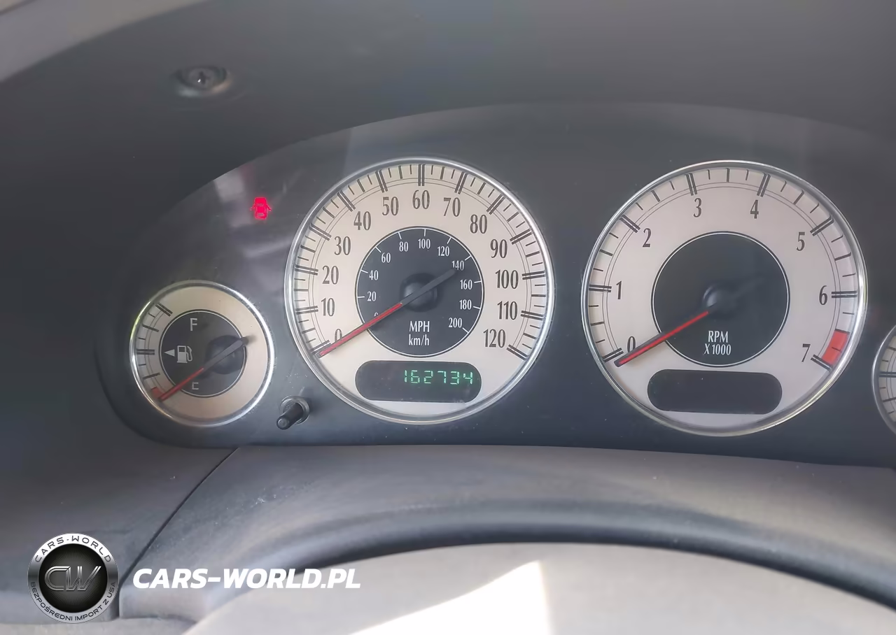 2002 Chrysler Town & Country Limited VIN:2C8GP64L32R667735 - 7