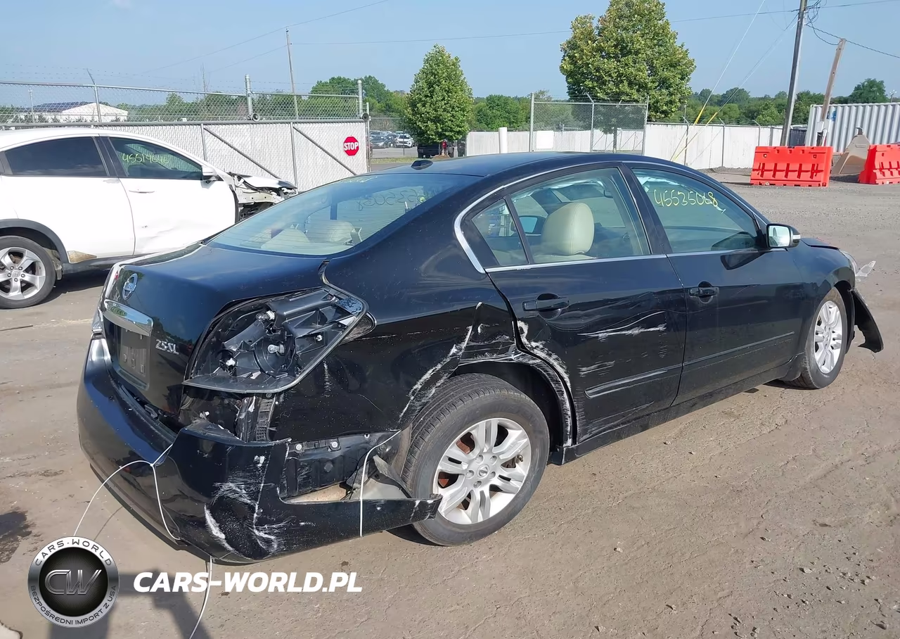 2010 Nissan Altima 2.5 S VIN:1N4AL2AP8AN559891 - 4