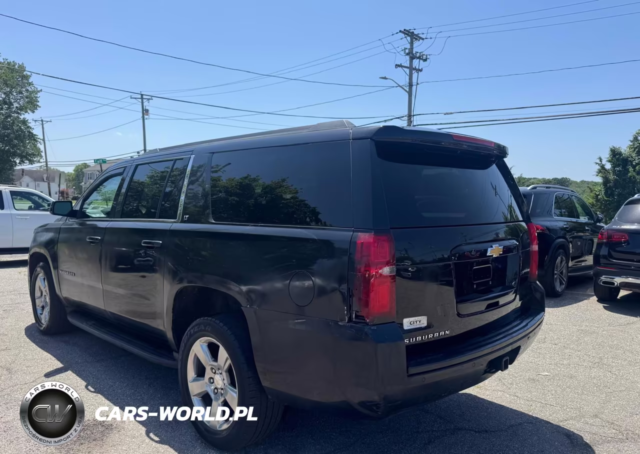 2018 Chevrolet Suburban Lt VIN:1GNSKHKC4JR238205 - 3