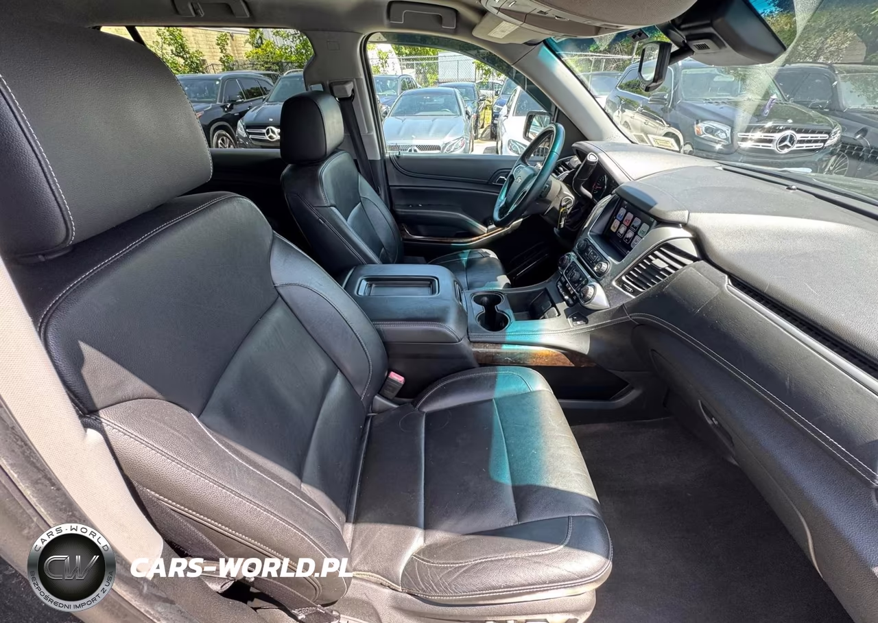 2018 Chevrolet Suburban Lt VIN:1GNSKHKC4JR238205 - 5