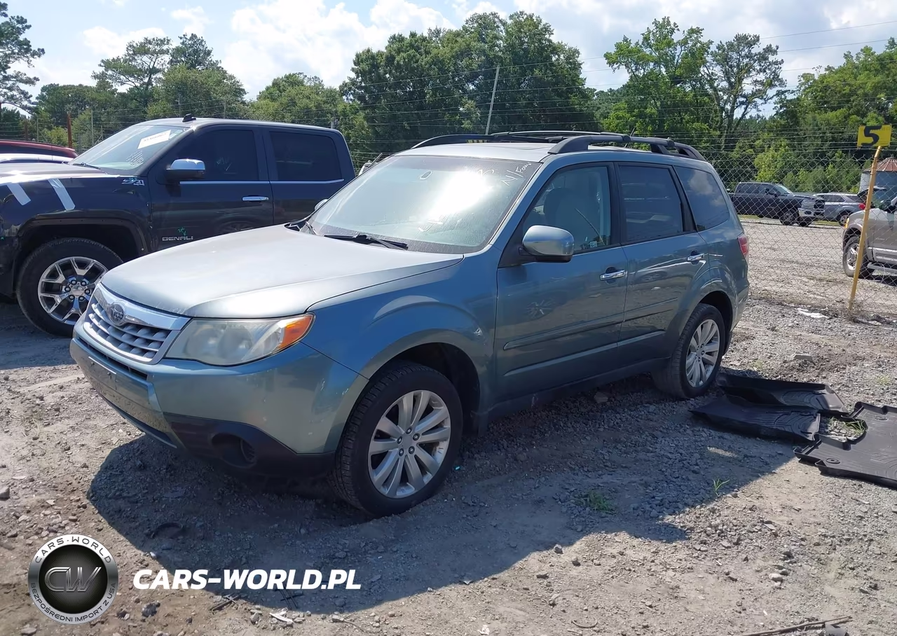 2011 Subaru Forester 2.5X Premium VIN:JF2SHADC1BH781354 - 2