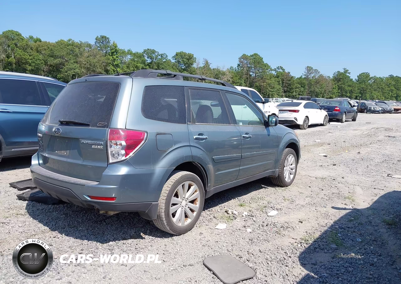 2011 Subaru Forester 2.5X Premium VIN:JF2SHADC1BH781354 - 4
