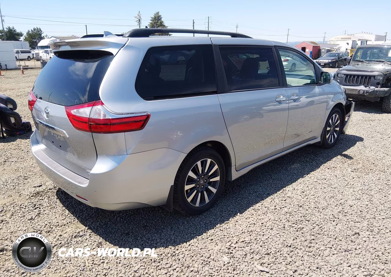 2019 Toyota Sienna Limited Premium 7 Passenger VIN:5TDDZ3DC7KS227375 - 4
