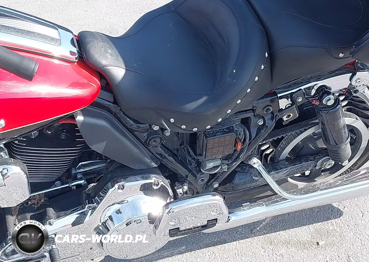 2010 Harley-Davidson Flhtk VIN:1HD1KEM15AB665267 - 15