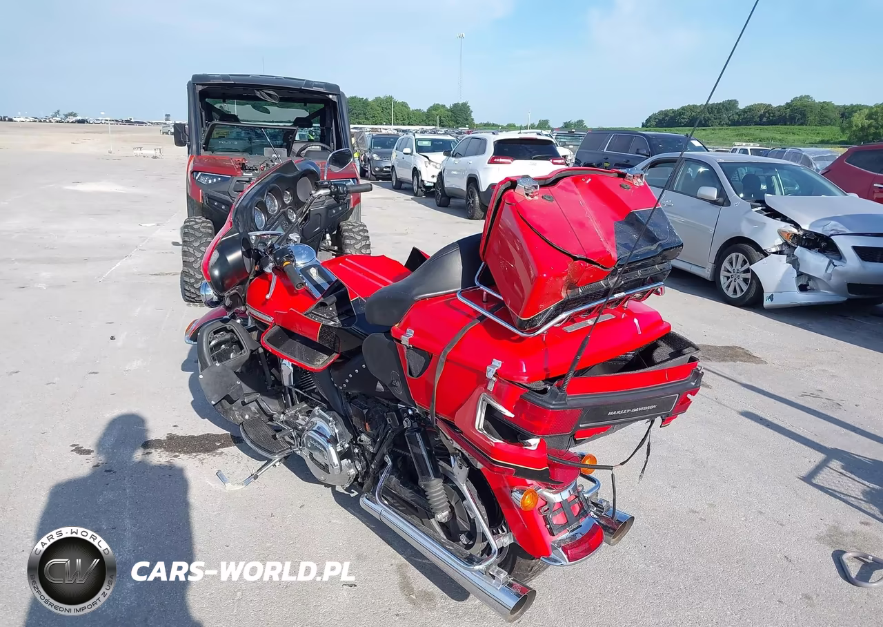 2010 Harley-Davidson Flhtk VIN:1HD1KEM15AB665267 - 3