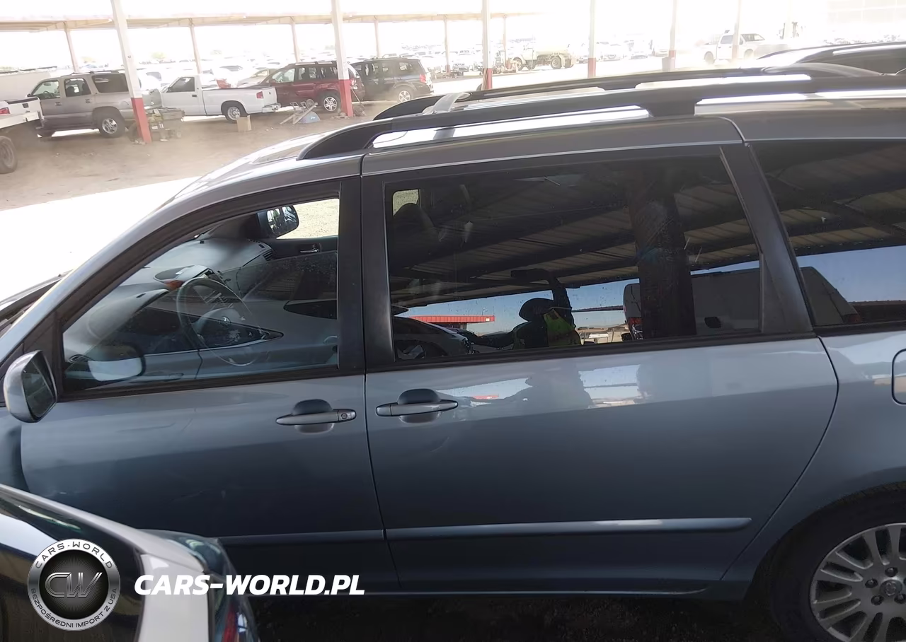 2010 Toyota Sienna Xle VIN:5TDYK4CCXAS313016 - 14