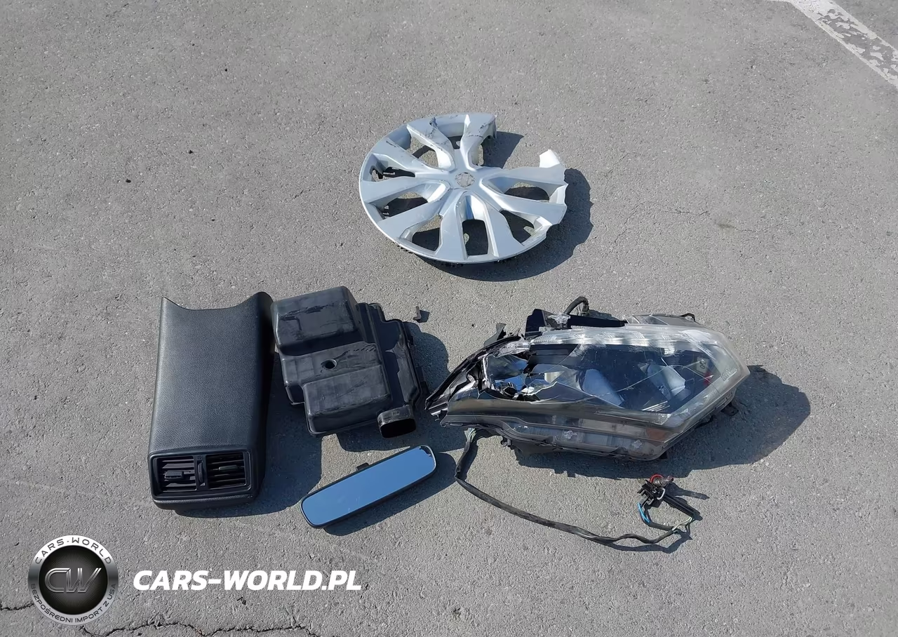 2016 Nissan Rogue S VIN:JN8AT2MT4GW002115 - 12