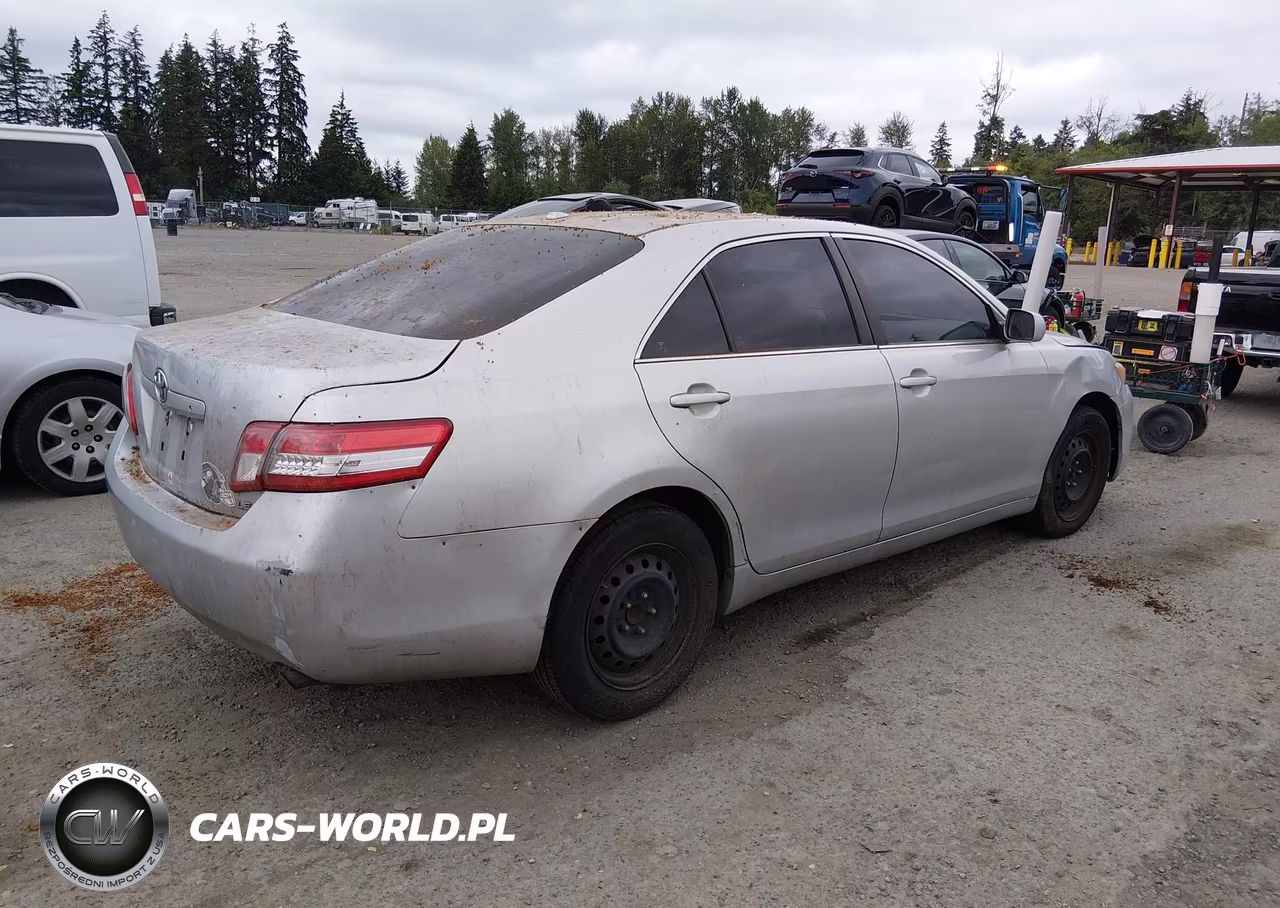 2011 Toyota Camry Le VIN:4T1BF3EKXBU618324 - 4