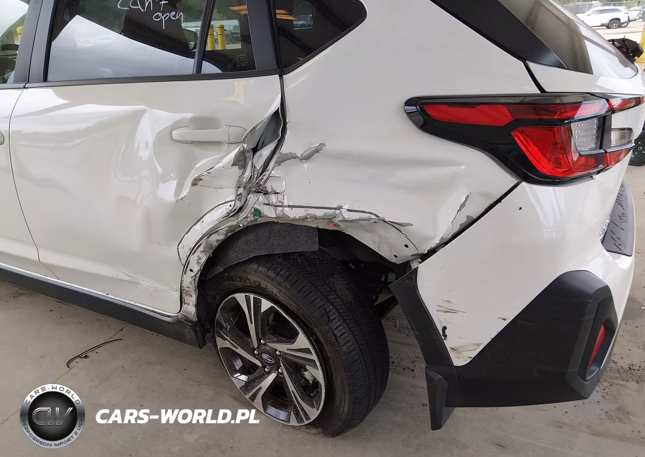 2024 Subaru Crosstrek Premium VIN:JF2GUADC9R8912963 - 6