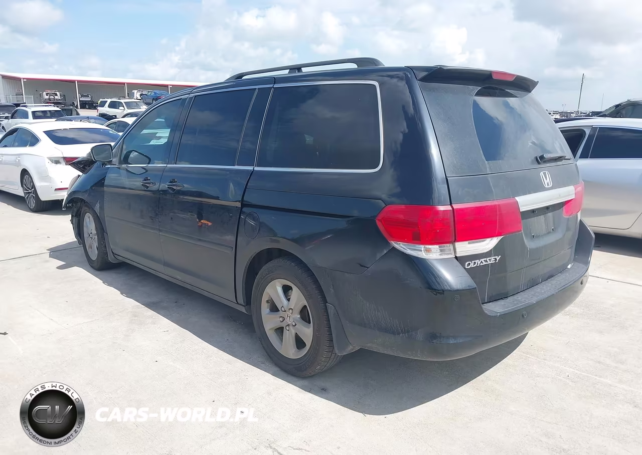 2008 Honda Odyssey Touring VIN:5FNRL38958B011382 - 3