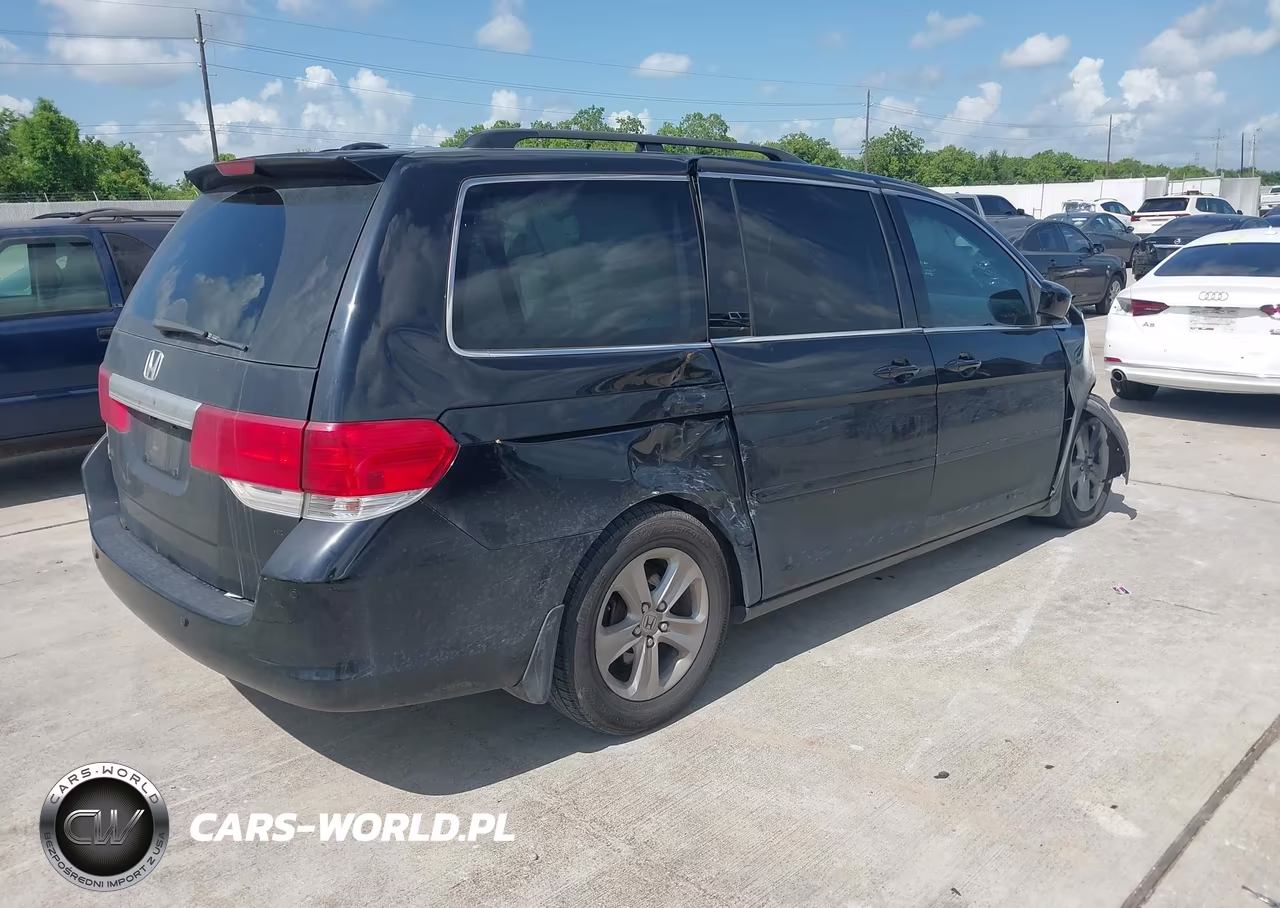 2008 Honda Odyssey Touring VIN:5FNRL38958B011382 - 4