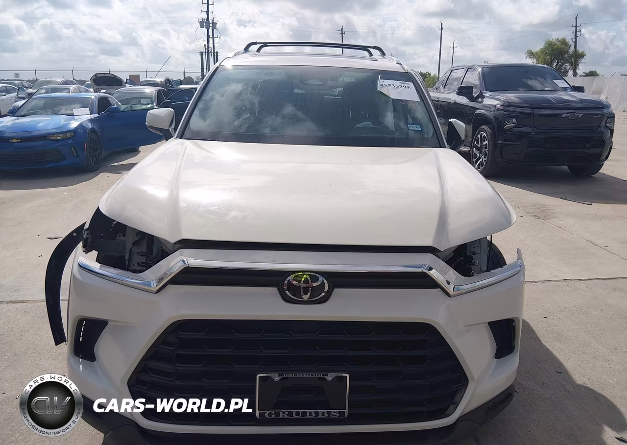 2024 Toyota Grand Highlander Xle VIN:5TDAAAB5XRS054190 - 12
