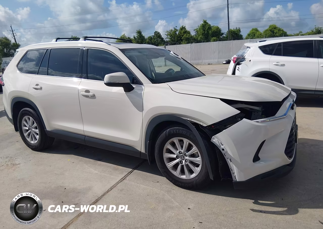 2024 Toyota Grand Highlander Xle VIN:5TDAAAB5XRS054190 - 13