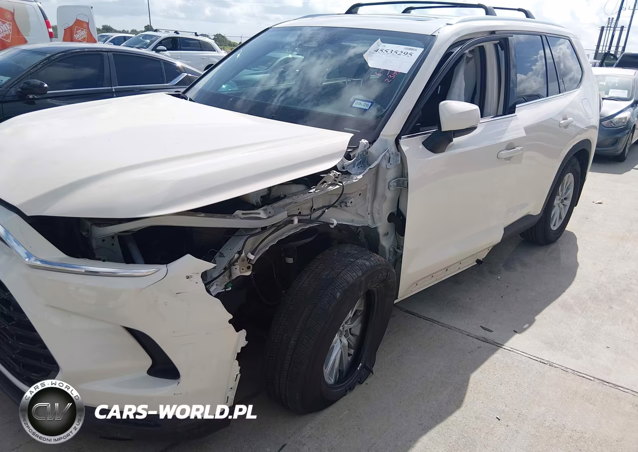 2024 Toyota Grand Highlander Xle VIN:5TDAAAB5XRS054190 - 6