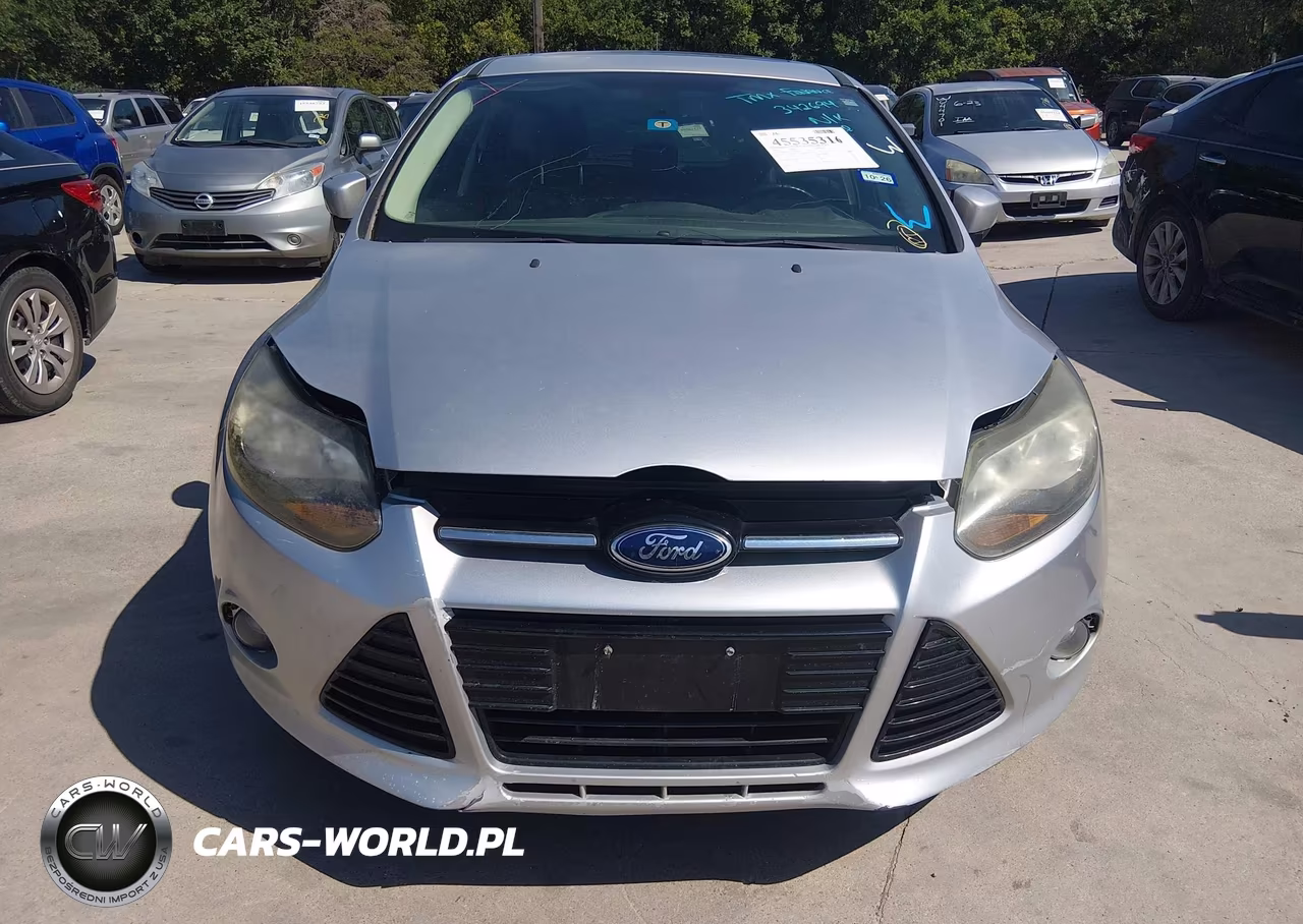 2012 Ford Focus Titanium VIN:1FAHP3N29CL342694 - 12