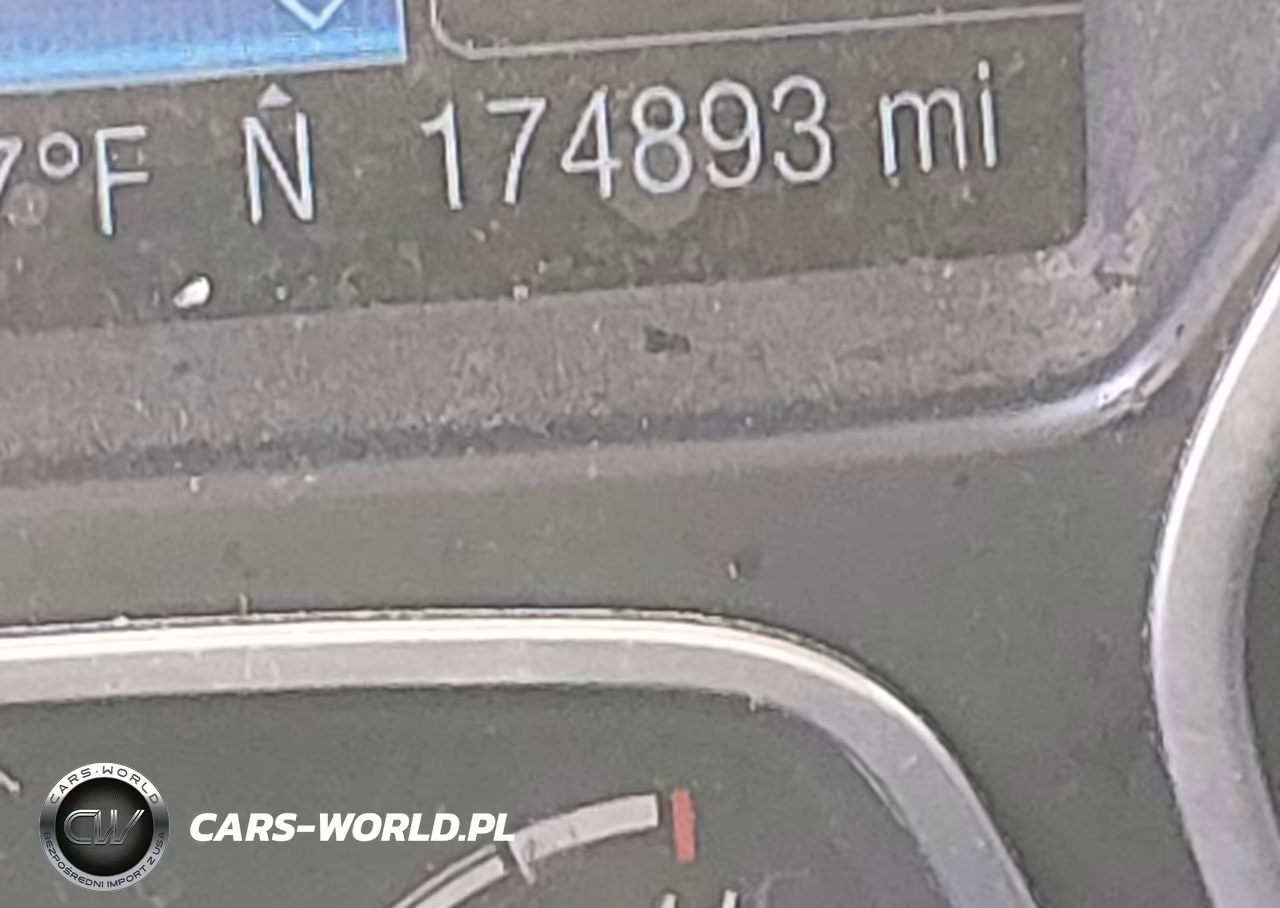2012 Ford Focus Titanium VIN:1FAHP3N29CL342694 - 15
