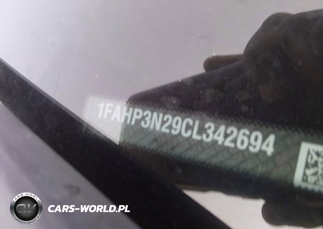 2012 Ford Focus Titanium VIN:1FAHP3N29CL342694 - 9