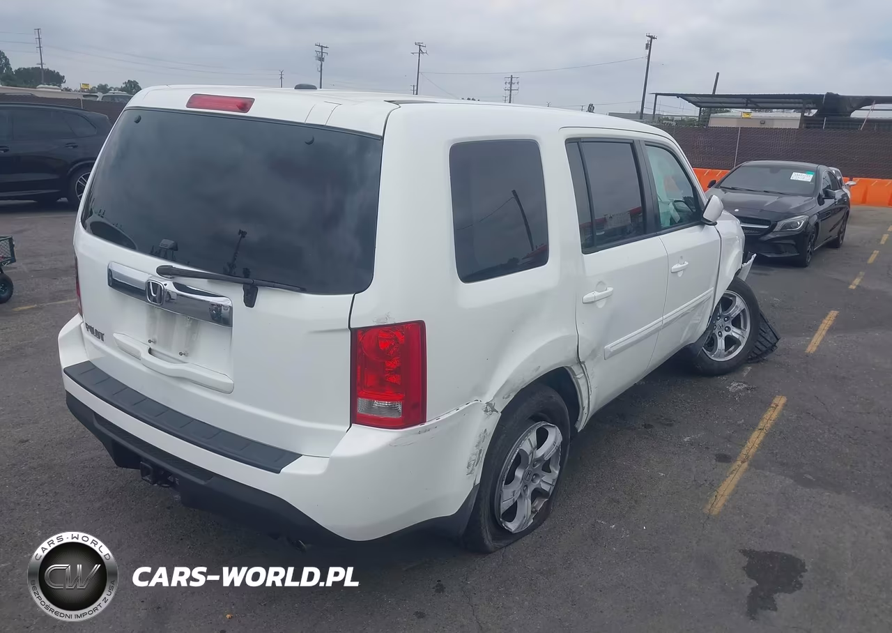 2014 Honda Pilot Ex-L VIN:5FNYF3H58EB010979 - 4