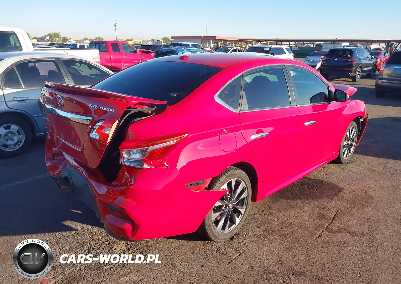 2017 Nissan Sentra Sr Turbo VIN:3N1CB7AP4HY324133 - 4