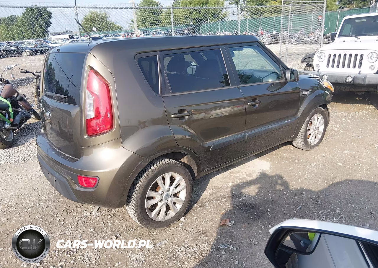 2013 Kia Soul VIN:KNDJT2A52D7550699 - 4