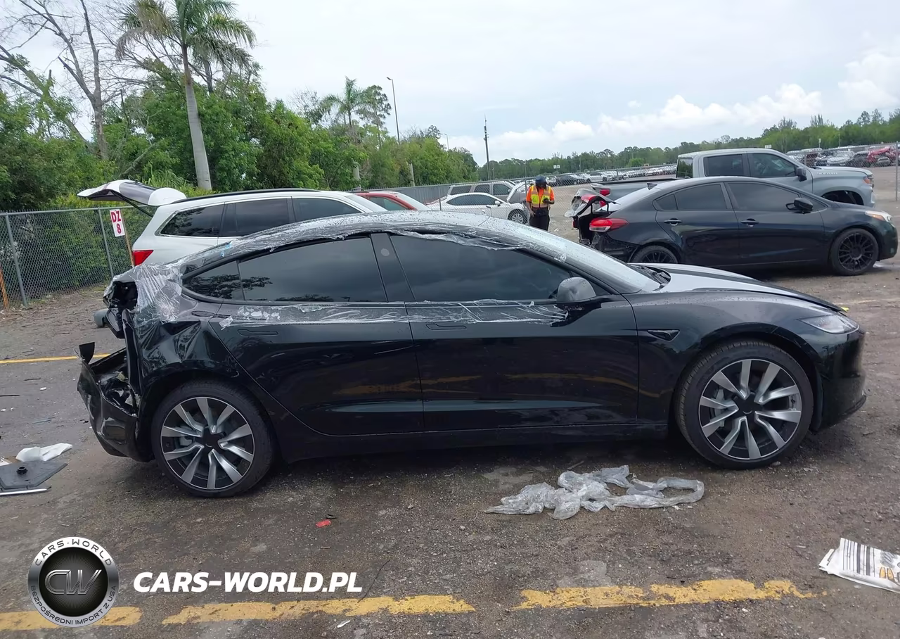 2026 Tesla Model 3 Premium Rear-Wheel Drive-Rear-Wheel Drive VIN:5YJ3E1EA3TF170364 - 11