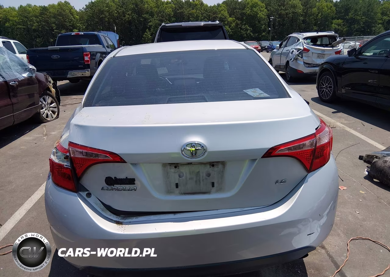 2018 Toyota Corolla Le VIN:5YFBURHE1JP791227 - 17
