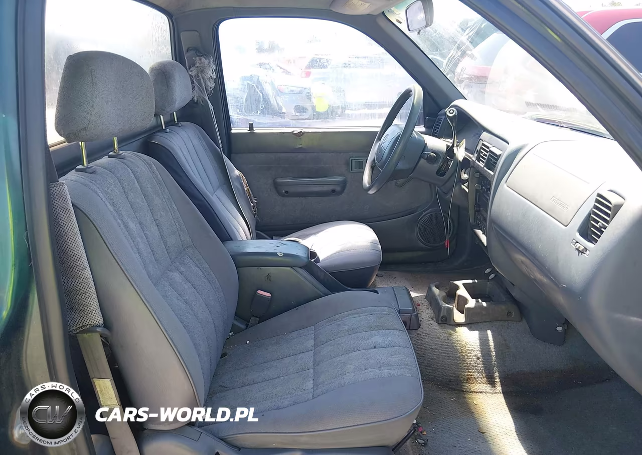 2000 Toyota Tacoma VIN:4TANL42N4YZ665998 - 5