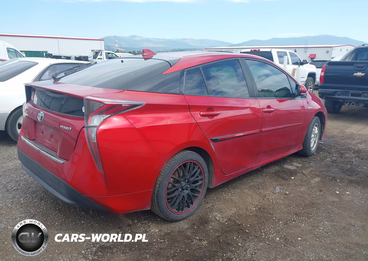 2016 Toyota Prius Three VIN:JTDKARFUXG3512748 - 4