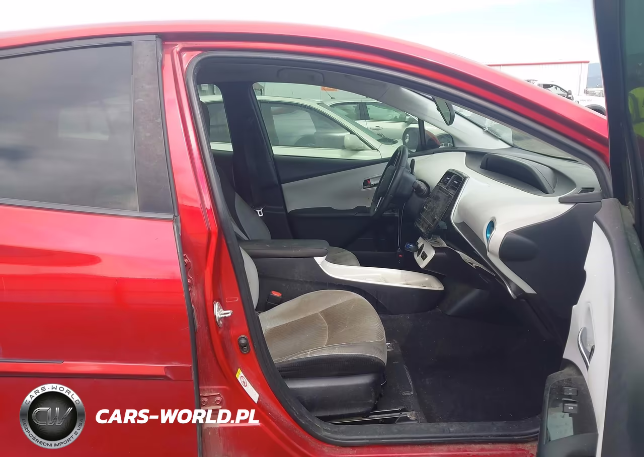 2016 Toyota Prius Three VIN:JTDKARFUXG3512748 - 5