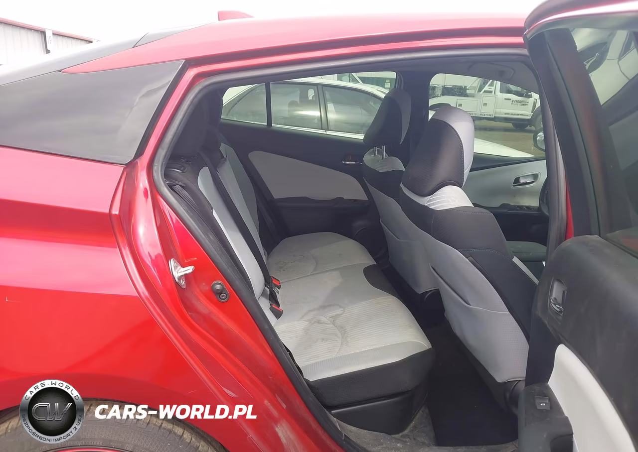 2016 Toyota Prius Three VIN:JTDKARFUXG3512748 - 8