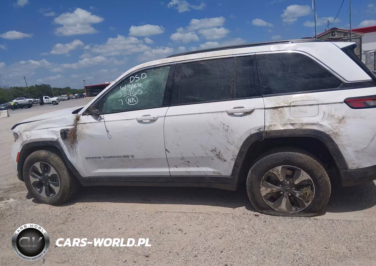 2024 Jeep Grand Cherokee 4Xe VIN:1C4RJYB66RC133460 - 14