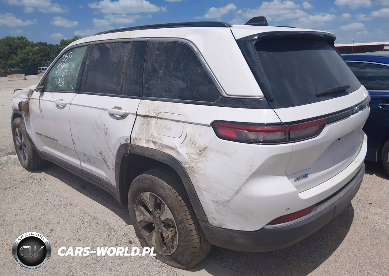 2024 Jeep Grand Cherokee 4Xe VIN:1C4RJYB66RC133460 - 3