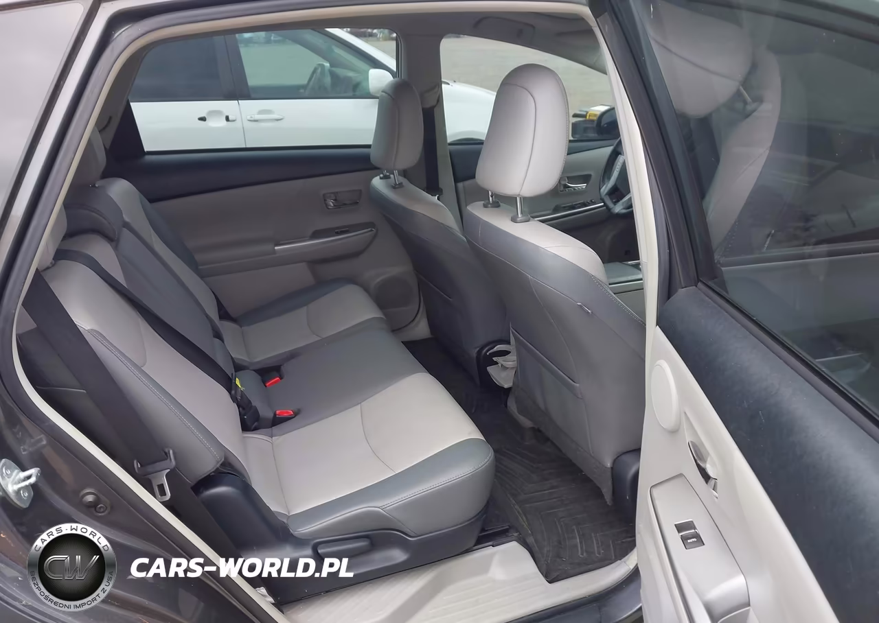 2015 Toyota Prius V Five VIN:JTDZN3EU4FJ027274 - 8